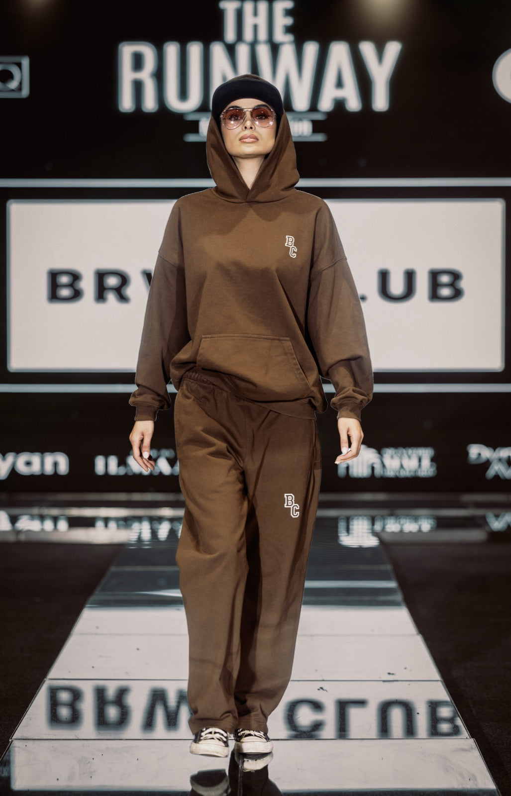 BRWN CLUB runway — Look 07, The Club Brown Set
